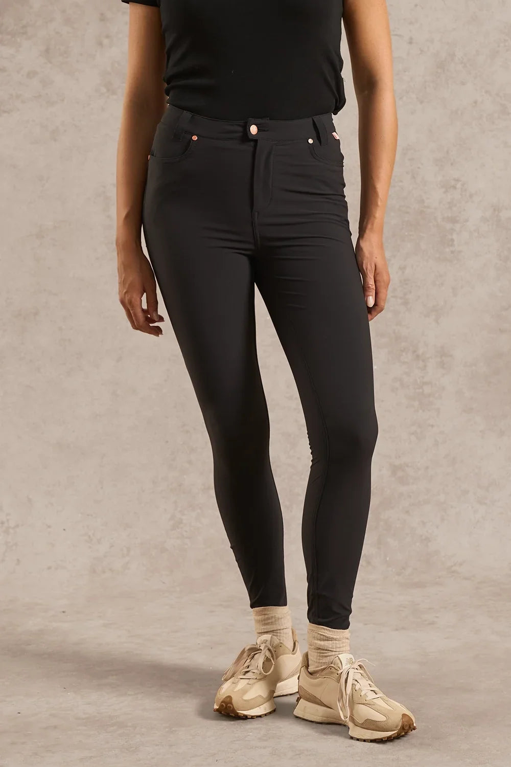 Caelwyn | Women's Fleece-Lined Thermal Leggings - Black - Image 2