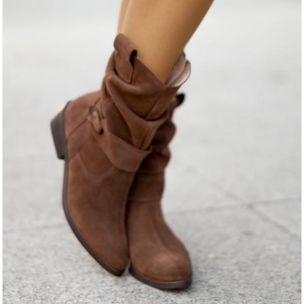 Della | Women&