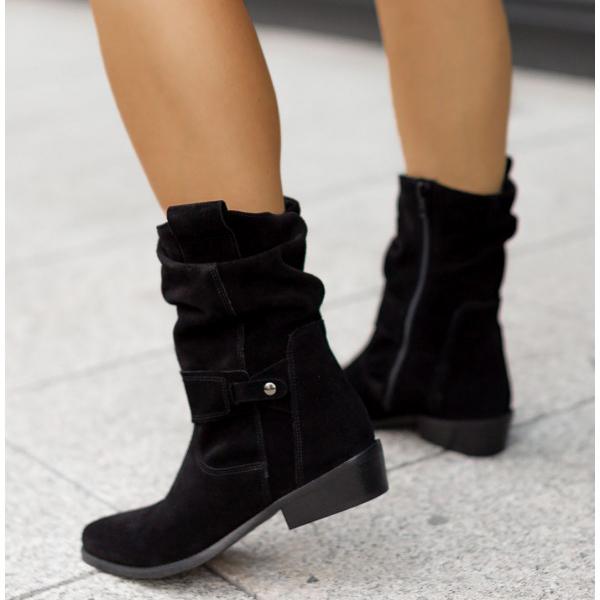 Della | Women&