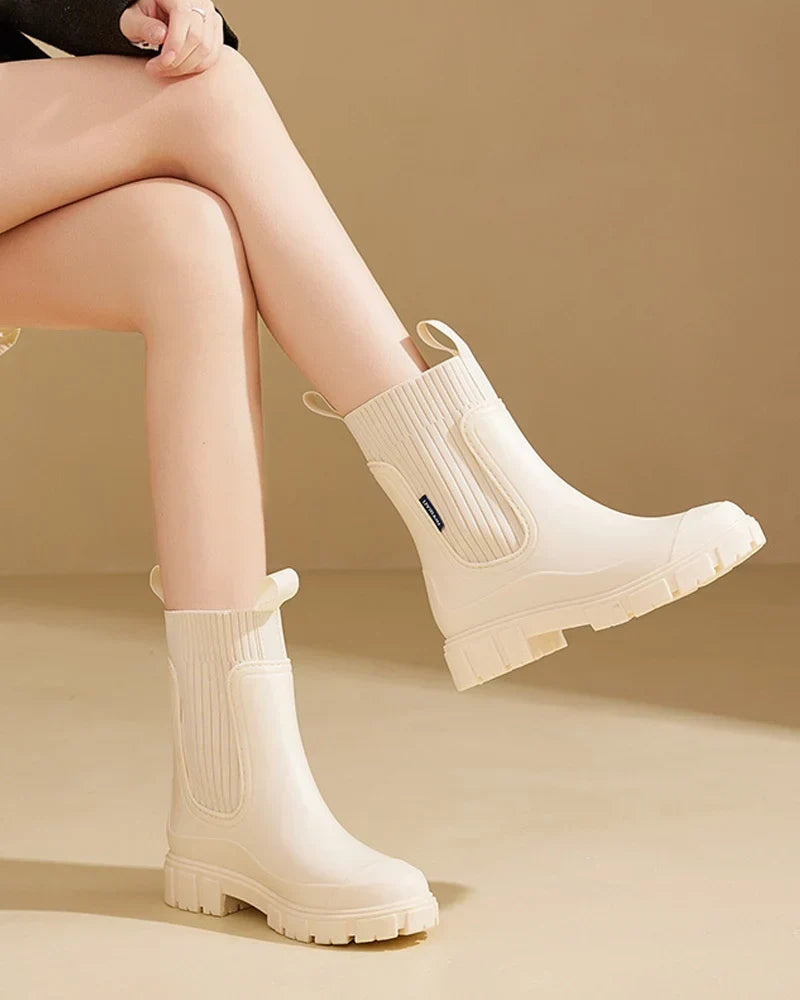 Vrenelle | Women's Combat Boots Chunky Chelsea - Cream - Image 2