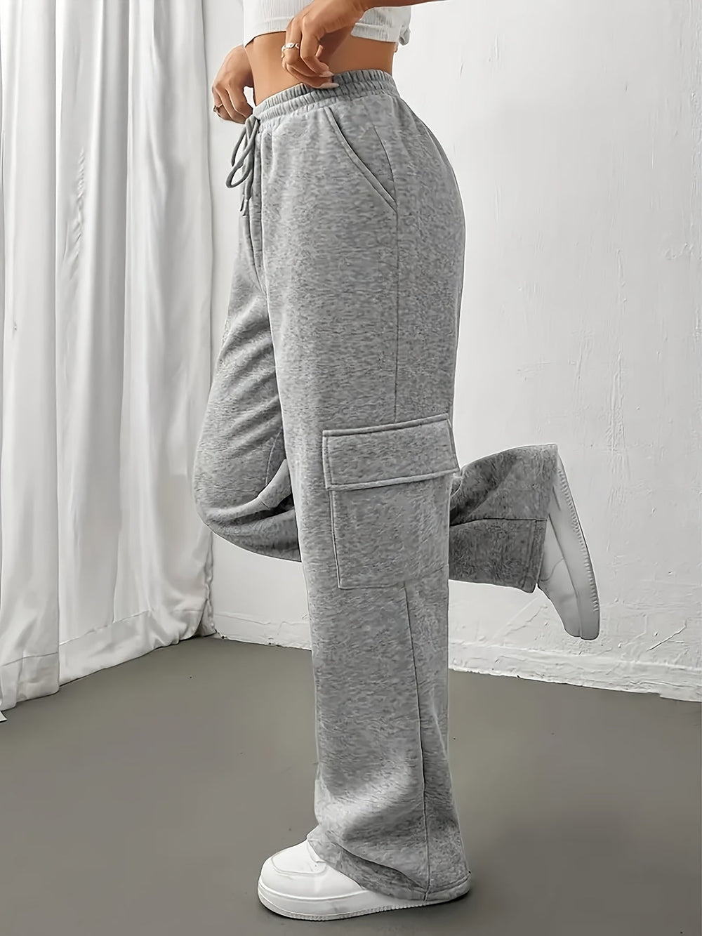 Wrenova | Women's Relaxed Cargo Sweatpants - Light Grey - Image 2