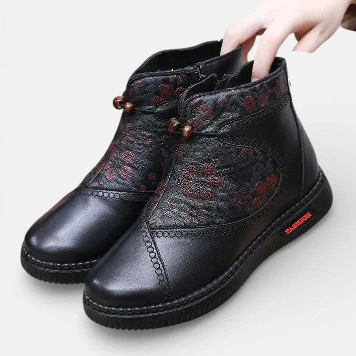 Zelvanne | Women's Winter Ankle Boots - Black - Image 1