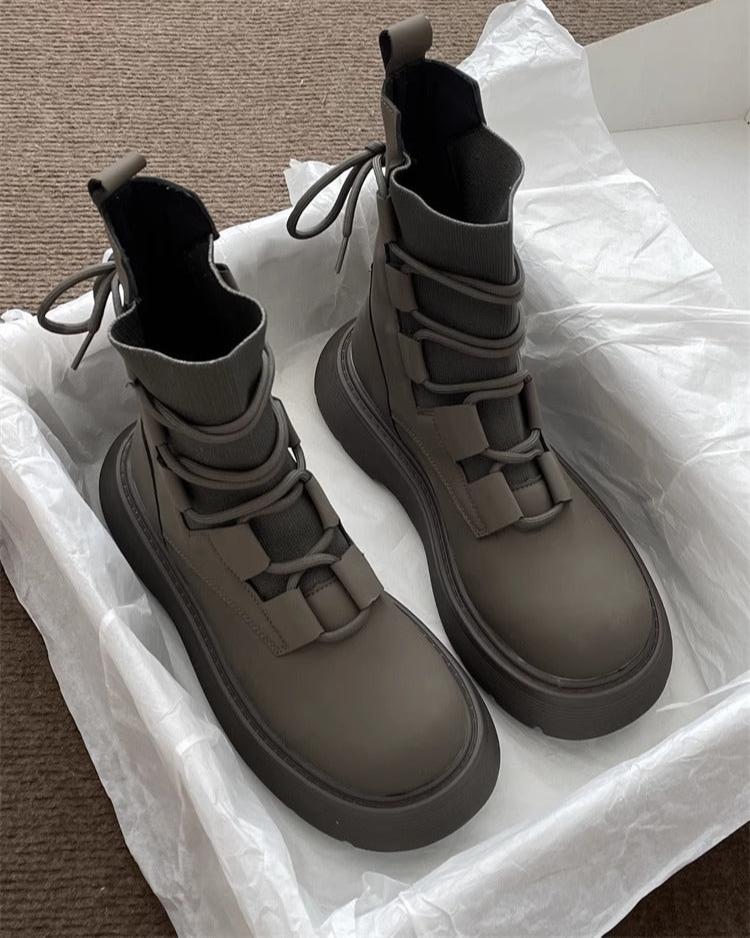 Zelvenne | Women's Lace-Up Chunky Platform Winter Boots - Image 2
